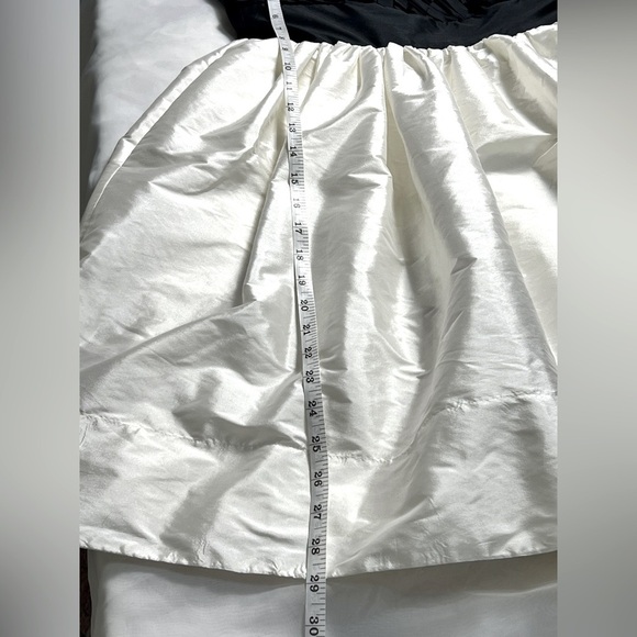 Maggy London Formal Black White Dress Size 4 - Picture 6 of 11